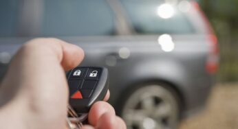 Села батарейка в брелоке: три проверенных способа открыть автомобиль